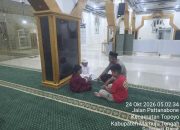 Bhabinkamtibmas Polsek Tobadak Tanamkan Nilai Keagamaan kepada Anak-Anak